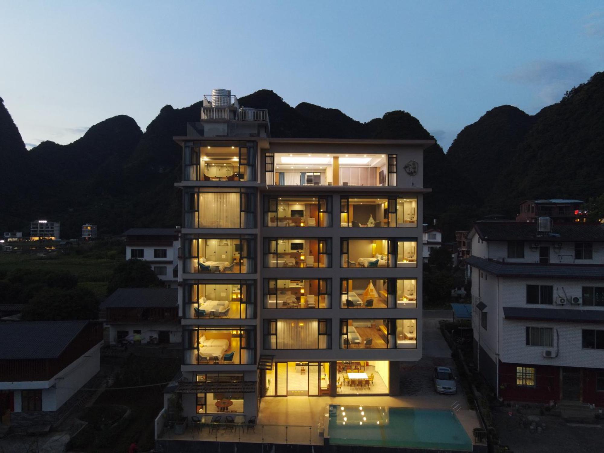 Yangshuo Fortune Lake Inn- One Way Free Pick Up From Airport Or Ts Over 3 Nights エクステリア 写真