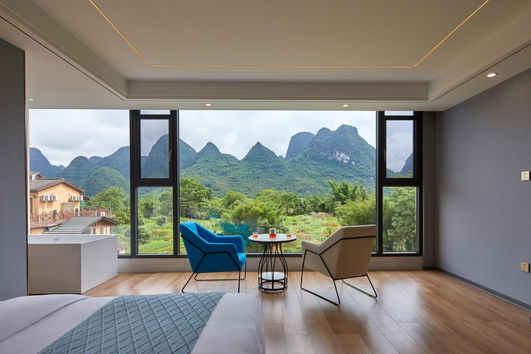 Yangshuo Fortune Lake Inn- One Way Free Pick Up From Airport Or Ts Over 3 Nights エクステリア 写真
