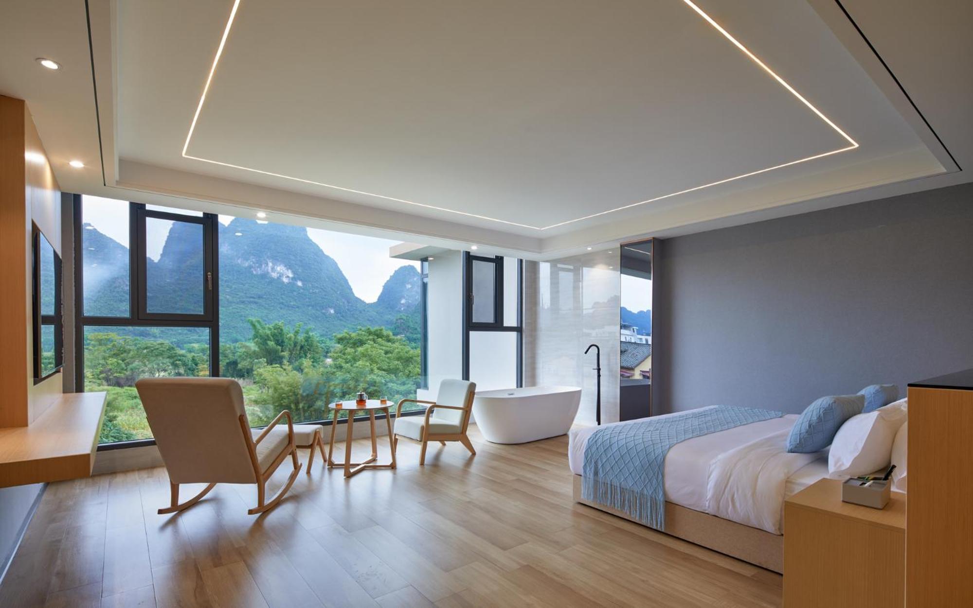 Yangshuo Fortune Lake Inn- One Way Free Pick Up From Airport Or Ts Over 3 Nights エクステリア 写真
