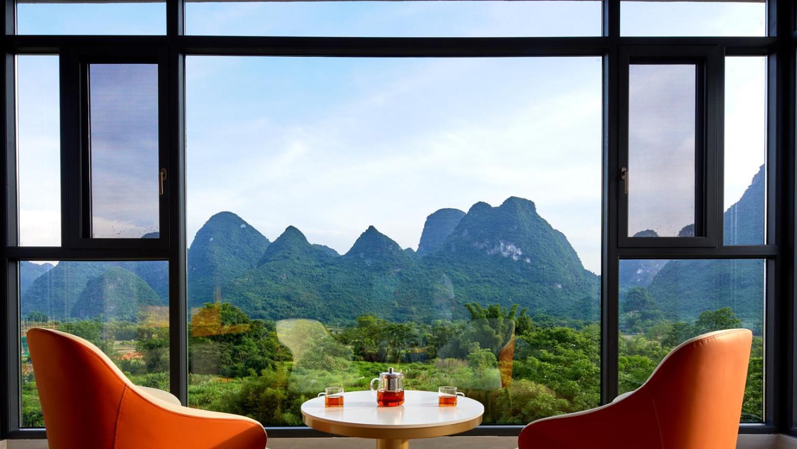 Yangshuo Fortune Lake Inn- One Way Free Pick Up From Airport Or Ts Over 3 Nights エクステリア 写真