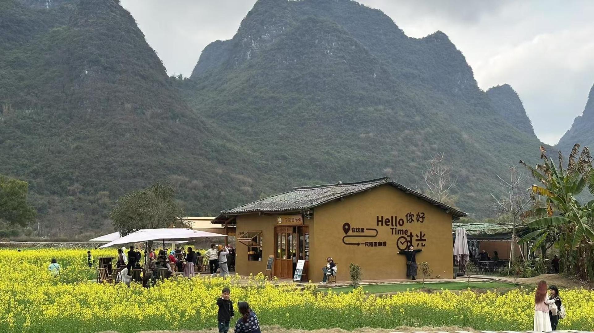 Yangshuo Fortune Lake Inn- One Way Free Pick Up From Airport Or Ts Over 3 Nights エクステリア 写真