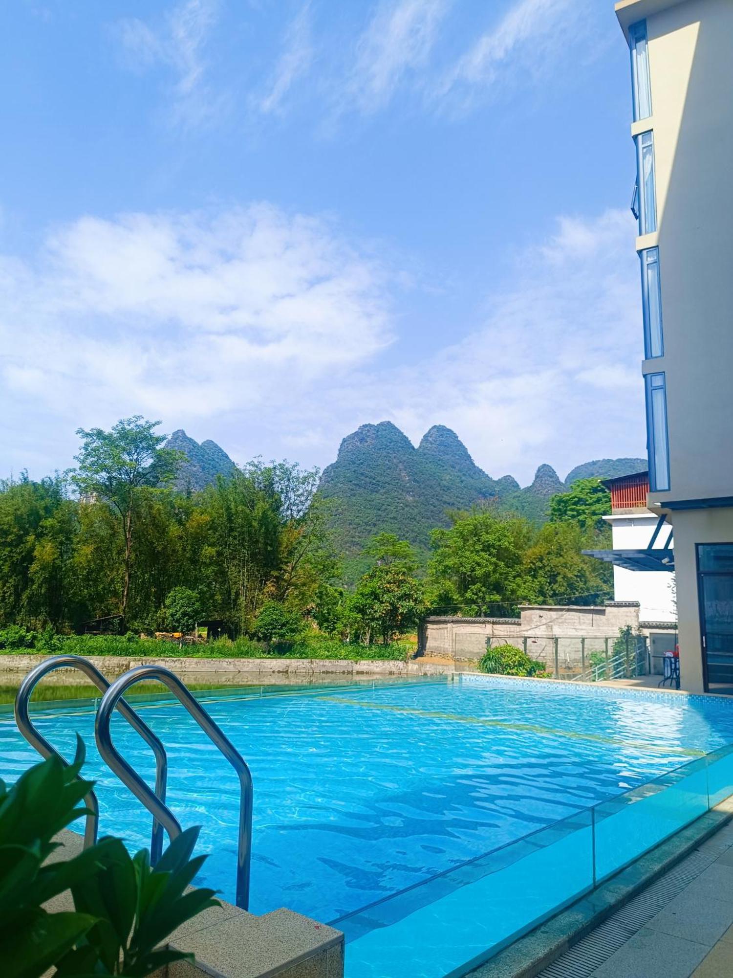 Yangshuo Fortune Lake Inn- One Way Free Pick Up From Airport Or Ts Over 3 Nights エクステリア 写真