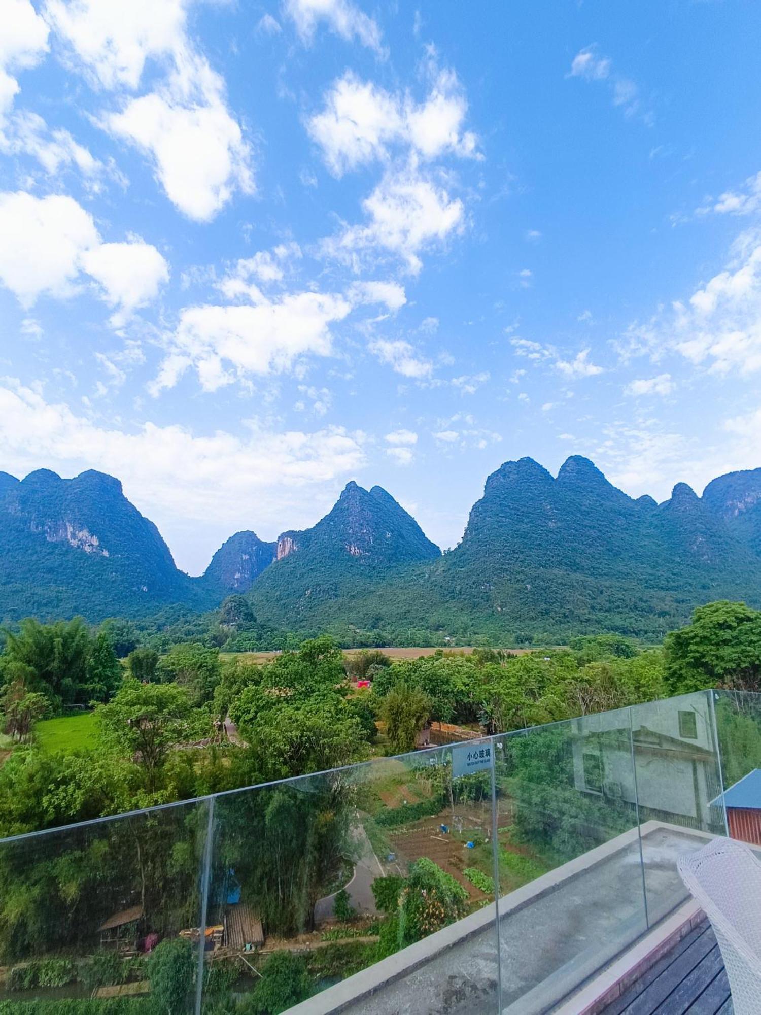 Yangshuo Fortune Lake Inn- One Way Free Pick Up From Airport Or Ts Over 3 Nights エクステリア 写真